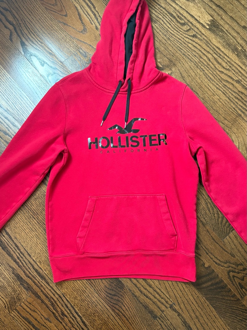 Hollister Men's Bright Red Crewneck Hoodie with Logo